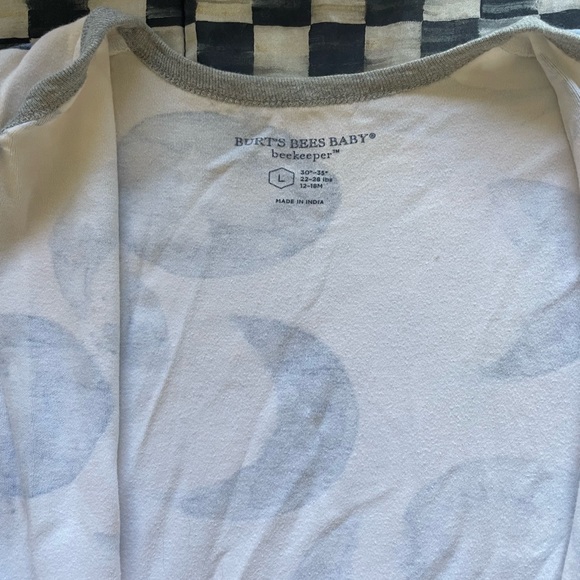 Bundle: Sleep Sack, Moses Basket liner & Muslin Cloth - Picture 2 of 9